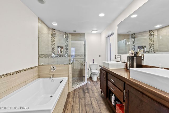 12502 Bridgetown Pl, Louisville, KY 40245