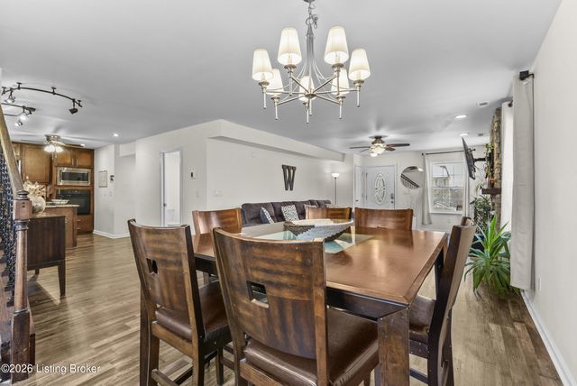 12502 Bridgetown Pl, Louisville, KY 40245