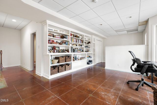 218 Oxford Hills Drive, Chapel Hill, NC 27514