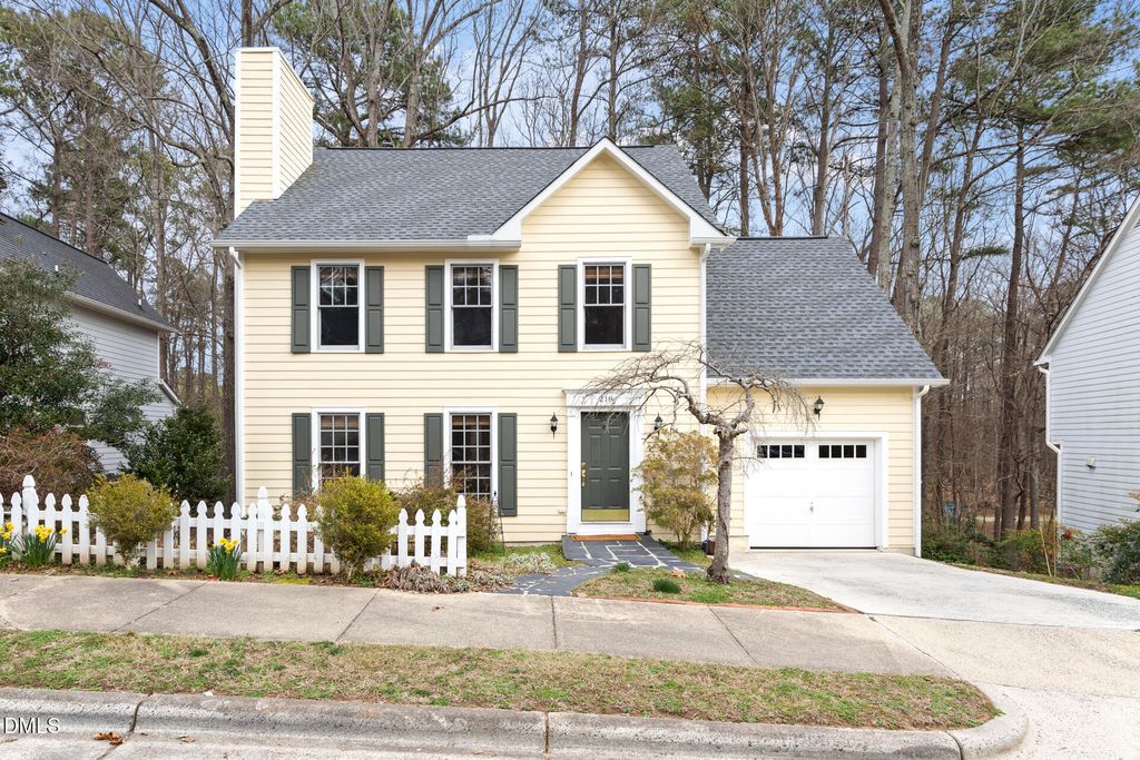 218 Oxford Hills Drive, Chapel Hill, NC 27514