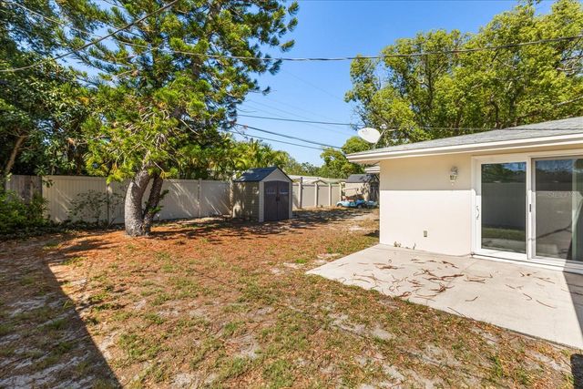 620 JACARANDA STREET, Dunedin, FL 34698