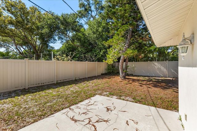 620 JACARANDA STREET, Dunedin, FL 34698