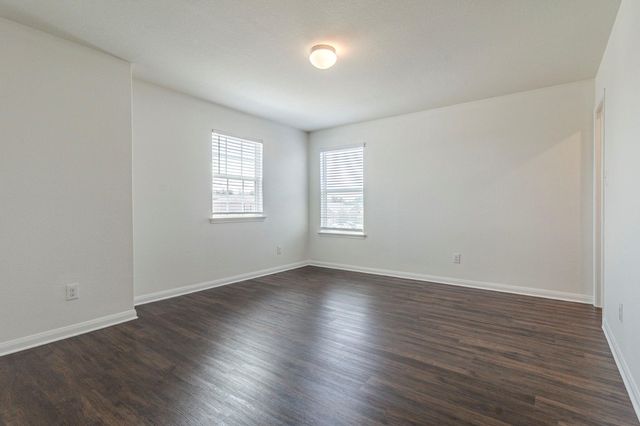 1590 Twin Estates DR, Kyle, TX 78640