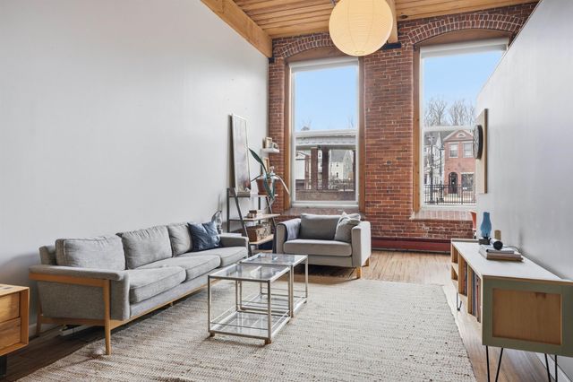 125 Main St Apt 35, Newmarket, NH 03857