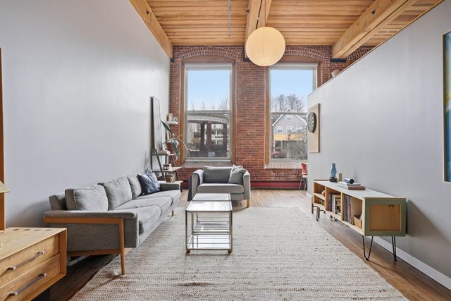 125 Main St Apt 35, Newmarket, NH 03857