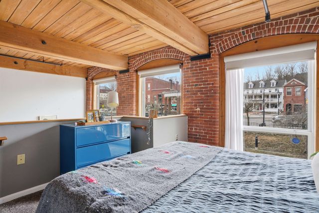 125 Main St Apt 35, Newmarket, NH 03857