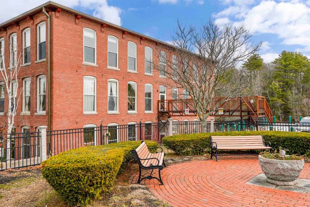 125 Main St Apt 35, Newmarket, NH 03857