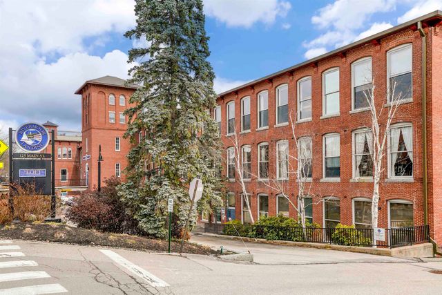 125 Main St Apt 35, Newmarket, NH 03857