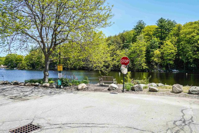 125 Main St Apt 35, Newmarket, NH 03857