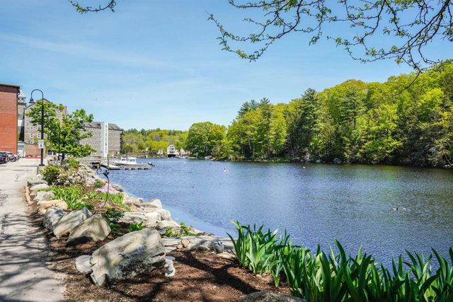 125 Main St Apt 35, Newmarket, NH 03857