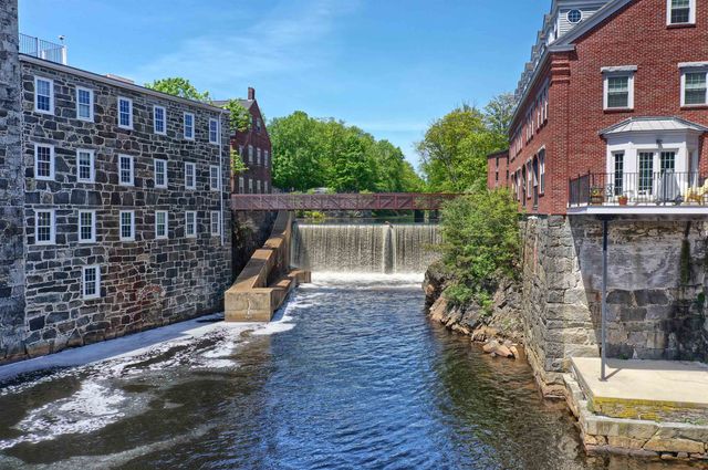 125 Main St Apt 35, Newmarket, NH 03857