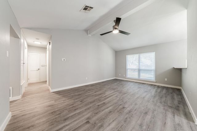 10429 Firethorn LN, Austin, TX 78750