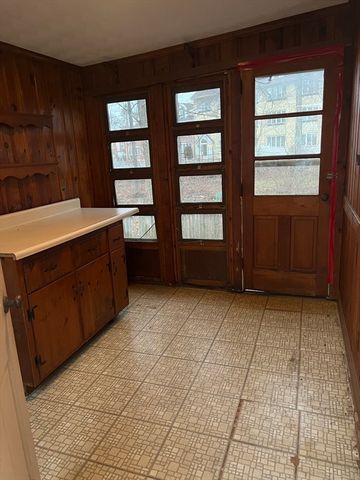 35 Felton Pl, Melrose, MA 02176