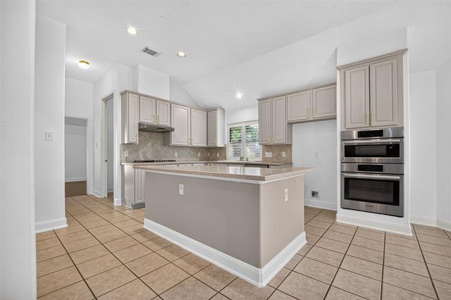 2908 Misty Wind Court, League City, TX 77573