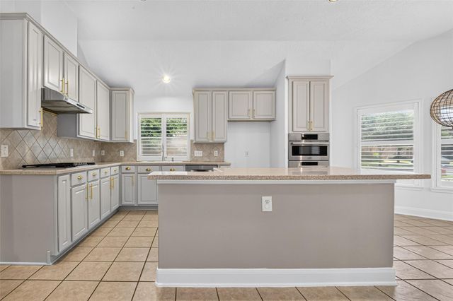 2908 Misty Wind Court, League City, TX 77573