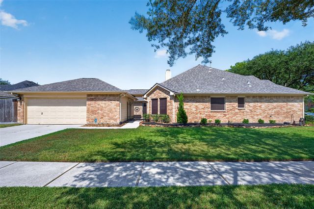 2908 Misty Wind Court, League City, TX 77573