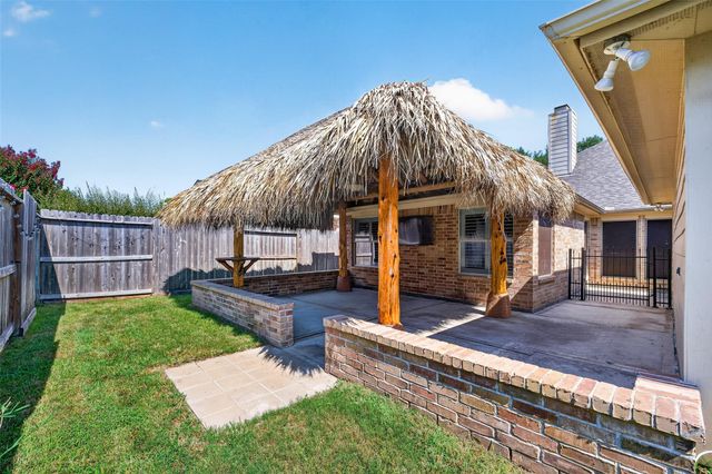 2908 Misty Wind Court, League City, TX 77573