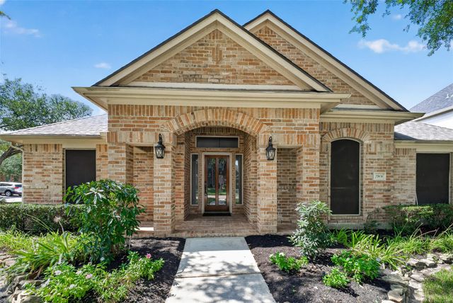 2908 Misty Wind Court, League City, TX 77573