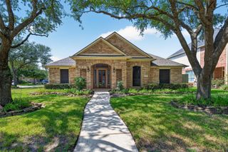 2908 Misty Wind Court, League City, TX 77573
