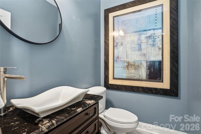 6048 Champions Crest Drive, Charlotte, NC 28269