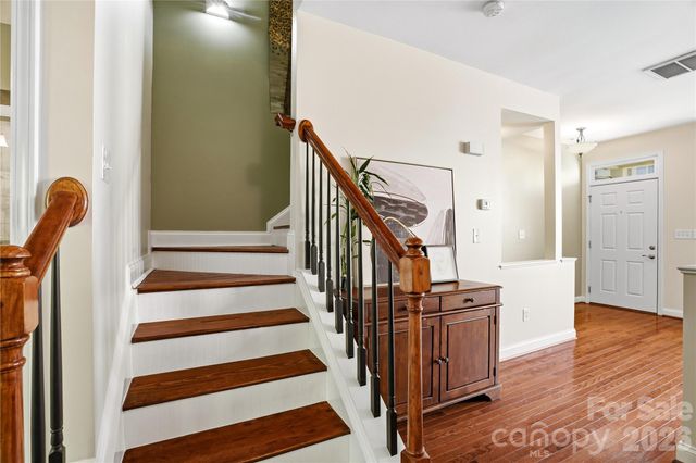 6048 Champions Crest Drive, Charlotte, NC 28269