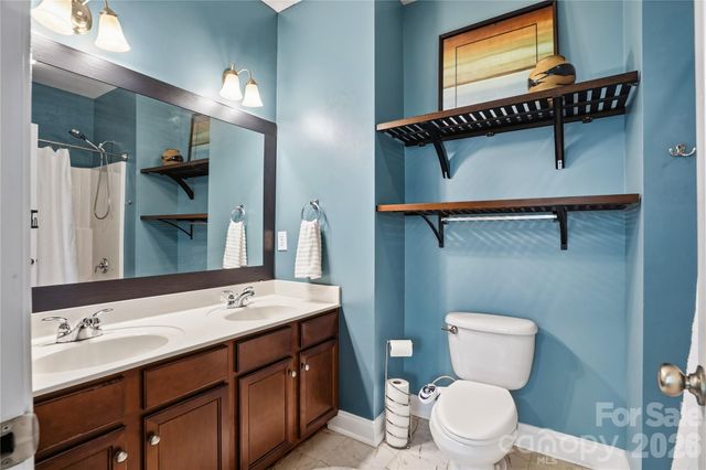 6048 Champions Crest Drive, Charlotte, NC 28269