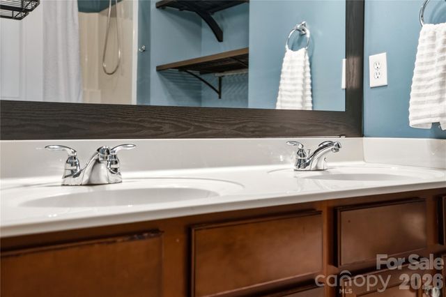 6048 Champions Crest Drive, Charlotte, NC 28269