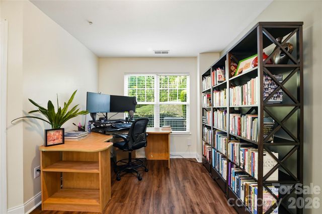 6048 Champions Crest Drive, Charlotte, NC 28269