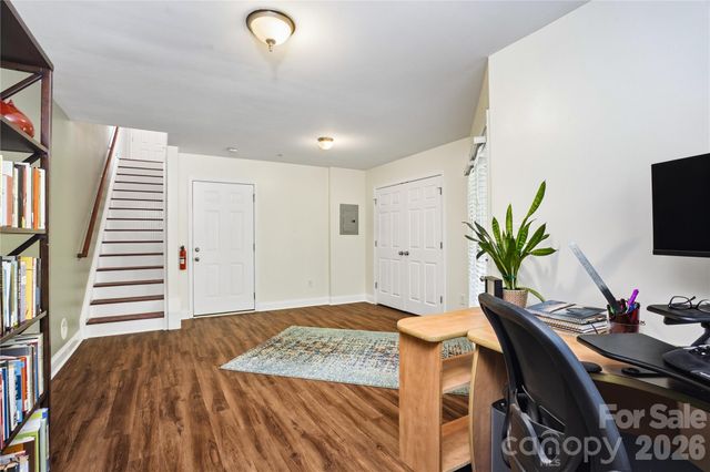 6048 Champions Crest Drive, Charlotte, NC 28269