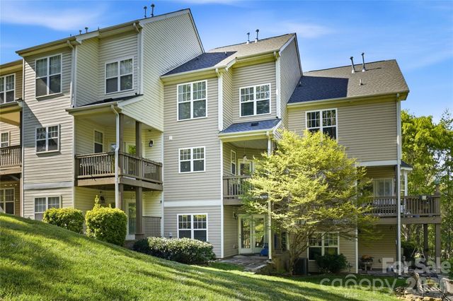 6048 Champions Crest Drive, Charlotte, NC 28269