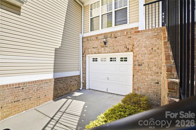 6048 Champions Crest Drive, Charlotte, NC 28269