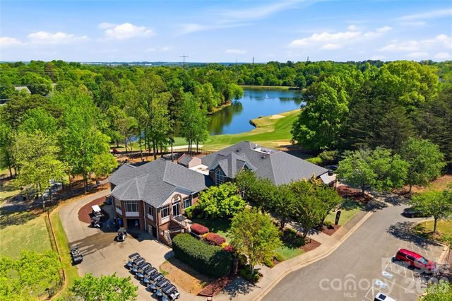 6048 Champions Crest Drive, Charlotte, NC 28269