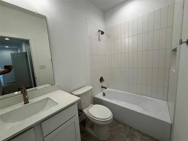 2715 Tierwester Street, Houston, TX 77004