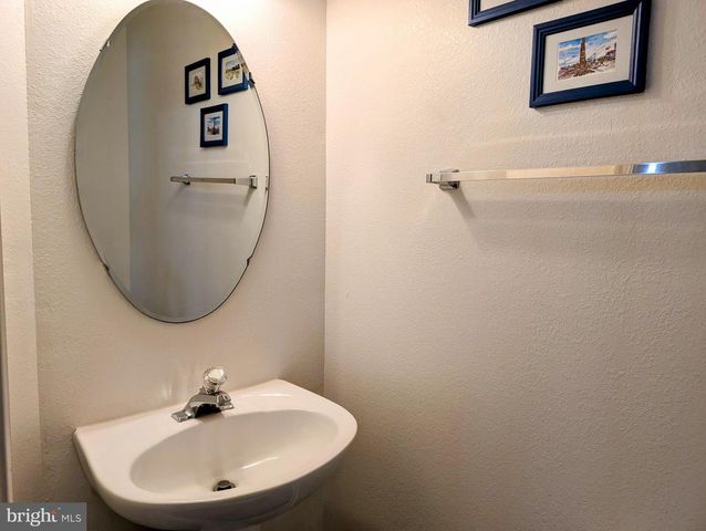 38337 AMAGANST, Ocean View, DE 19970