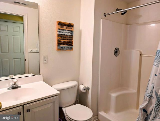 38337 AMAGANST, Ocean View, DE 19970