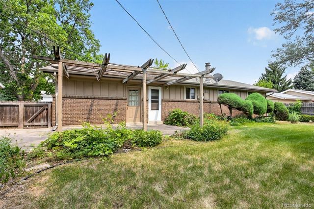 1833 S Carr Street, Lakewood, CO 80232