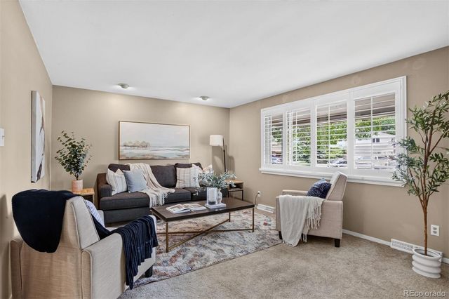 1833 S Carr Street, Lakewood, CO 80232
