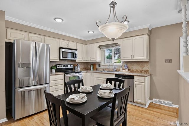 1833 S Carr Street, Lakewood, CO 80232