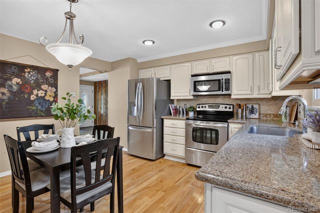 1833 S Carr Street, Lakewood, CO 80232