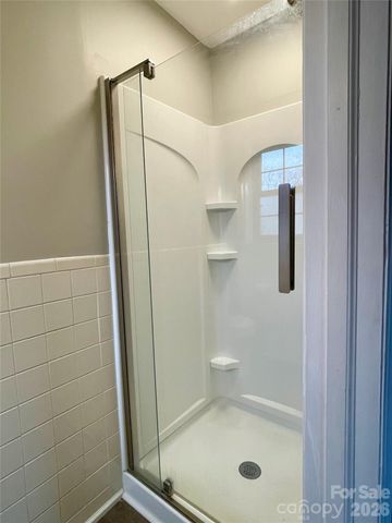 635 Powell Road NE, Lenoir, NC 28645