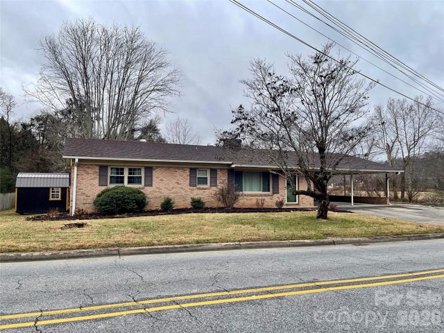 635 Powell Road NE, Lenoir, NC 28645