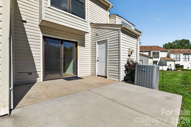 11017 Carmel Crossing Road, Charlotte, NC 28226