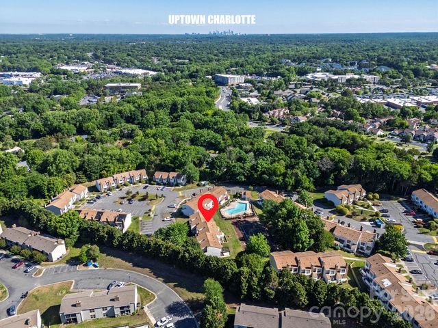 11017 Carmel Crossing Road, Charlotte, NC 28226