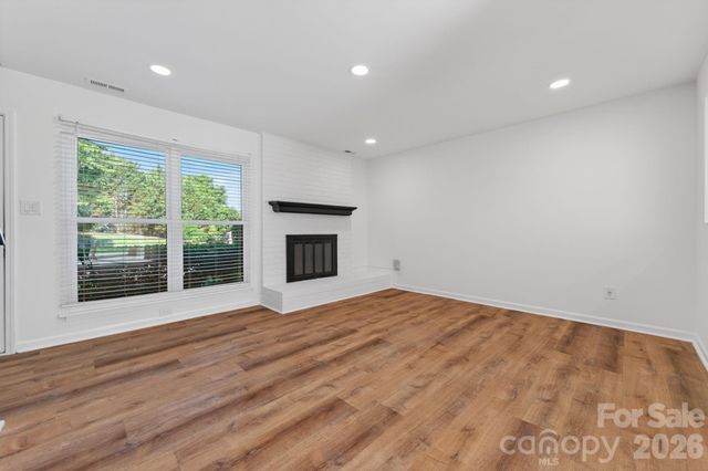 11017 Carmel Crossing Road, Charlotte, NC 28226