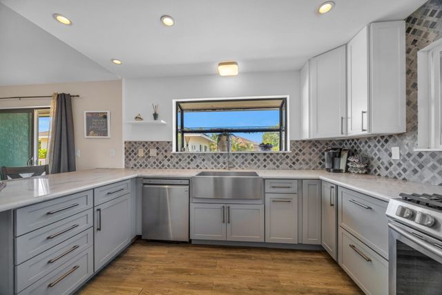 194 Kamakoi Loop, Kihei, HI 96753