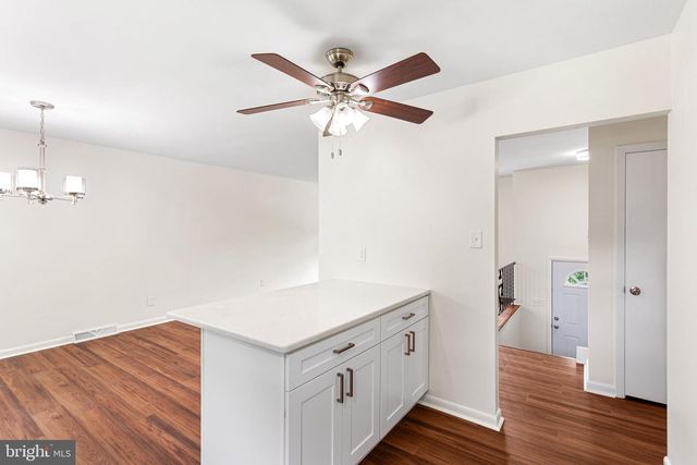 16 PROSPECT AVE, Sicklerville, NJ 08081