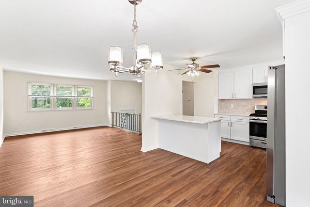 16 PROSPECT AVE, Sicklerville, NJ 08081