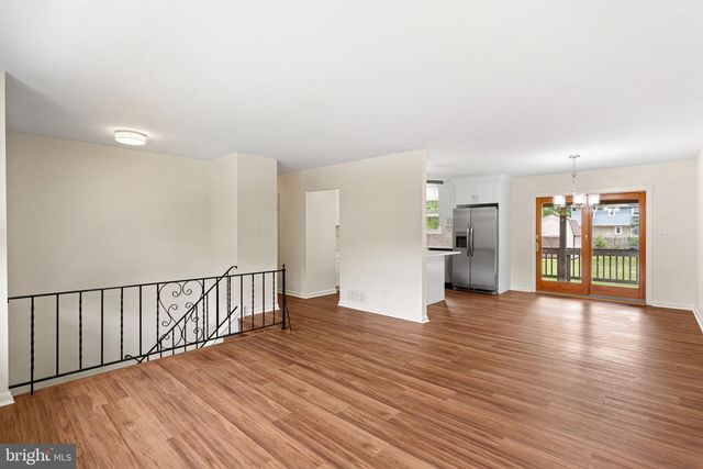 16 PROSPECT AVE, Sicklerville, NJ 08081