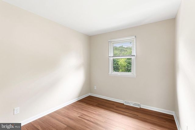16 PROSPECT AVE, Sicklerville, NJ 08081