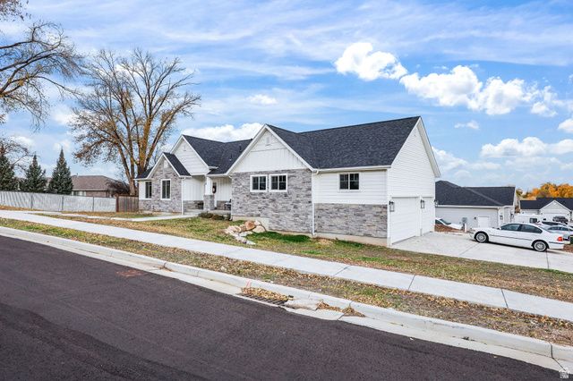 2216 S 700 W, Perry, UT 84302